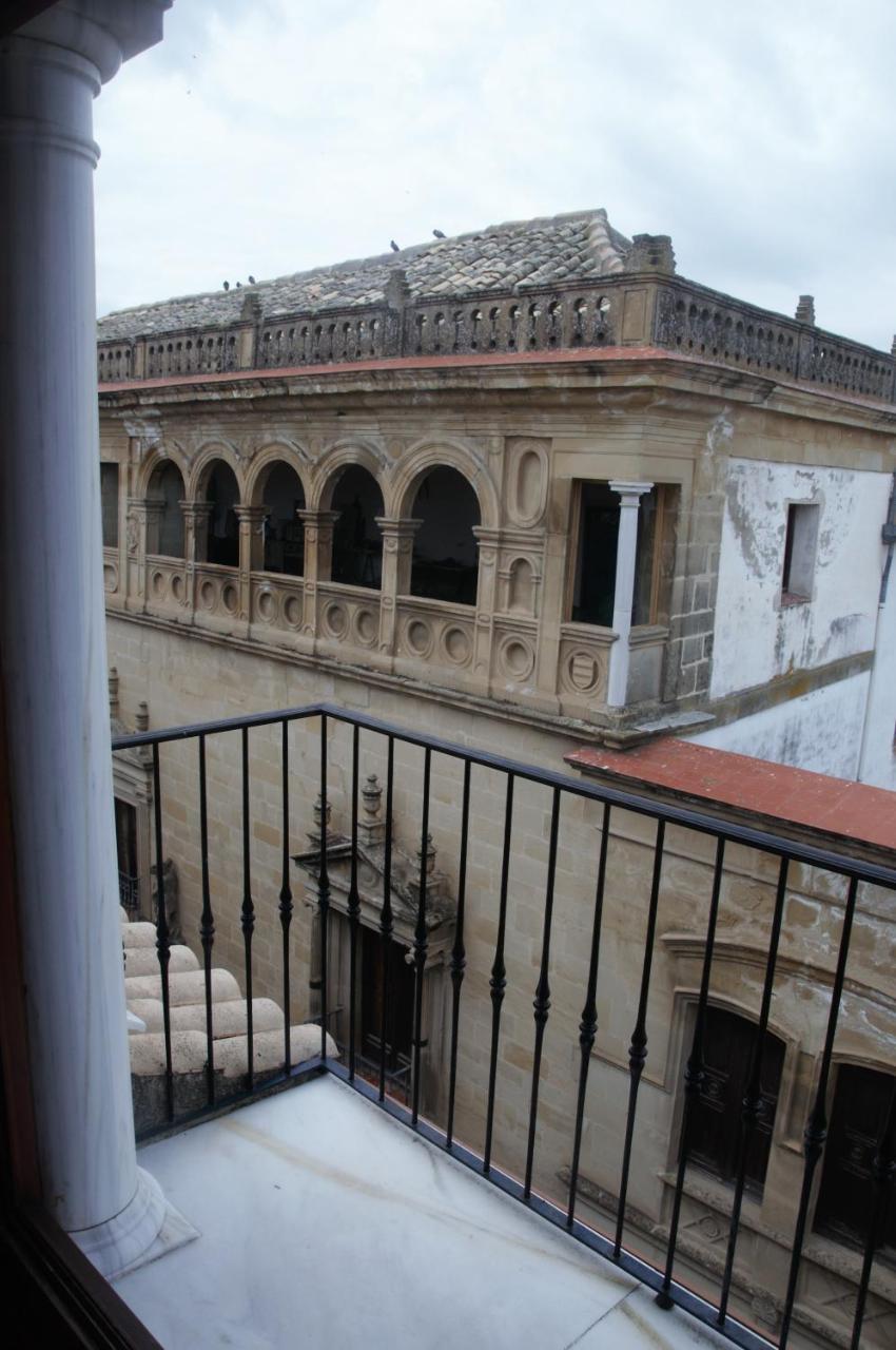 Apartamentos Turisticos Architettura Ubeda Экстерьер фото