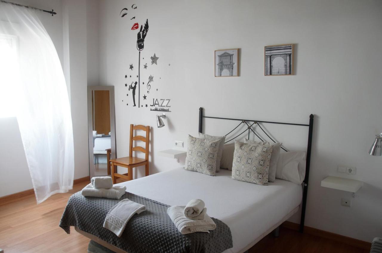 Apartamentos Turisticos Architettura Ubeda Экстерьер фото